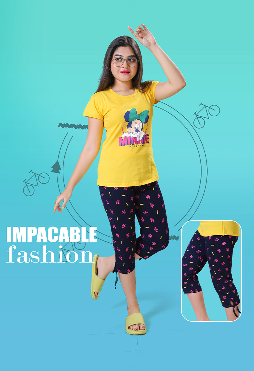 8t9 degree Girls Printed Tshirts