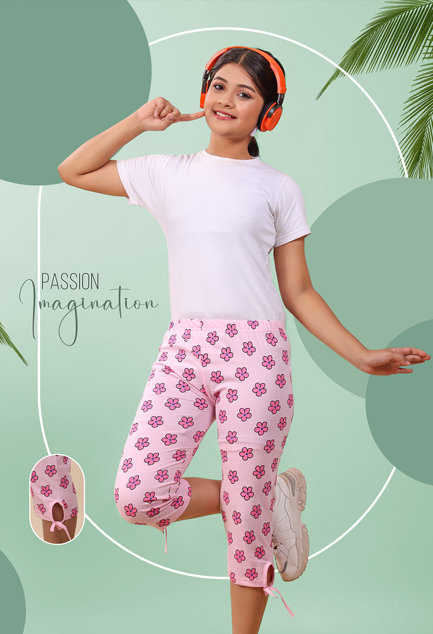 8t9 degree Girls Printed Round Neck Tshirts